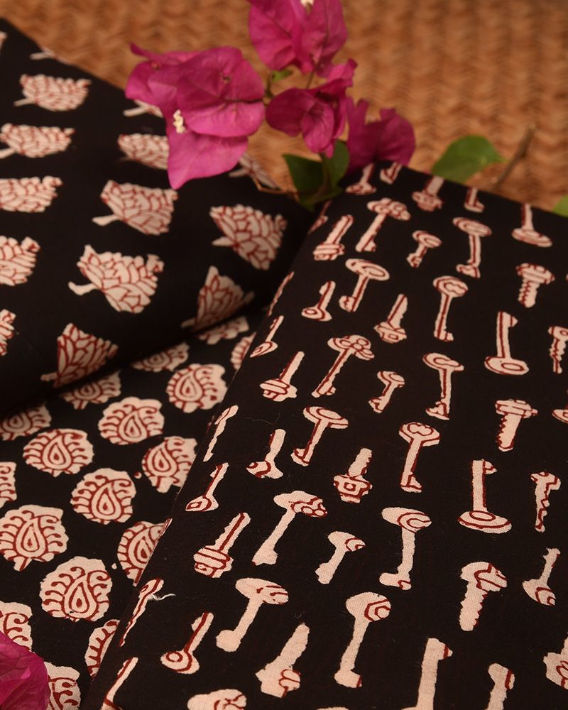 bagru10.1.jpg- Jai Texart - Bagru - Jaipur- Sanganer. Hand Block printed Bagru Block Printed Fabrics